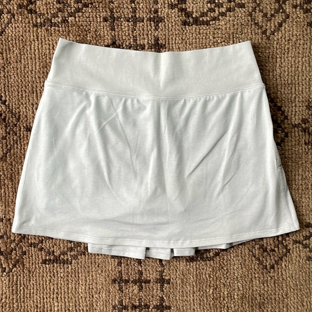 Vuori Halo Performance Skirt Salt Heather Size Small